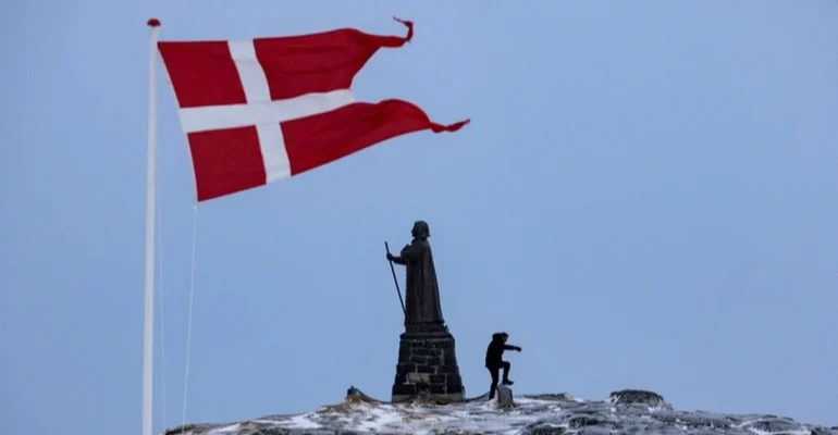 greenlandreuters-cropped-1767921699339